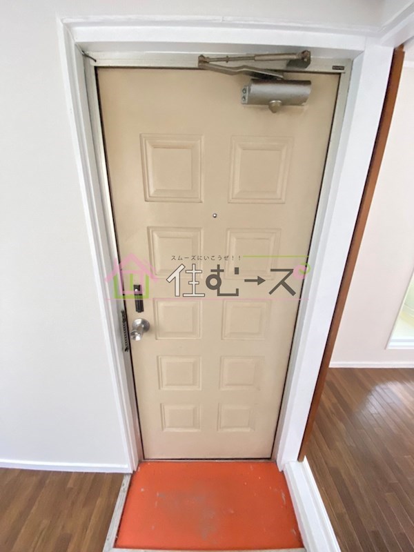 ヒューマンプラザC棟 玄関