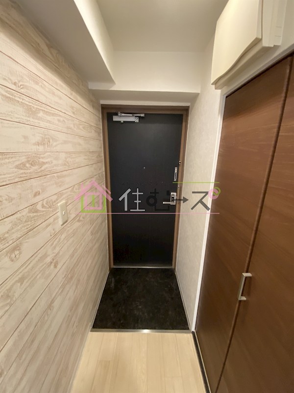 日生ロイヤルマンション十三 玄関