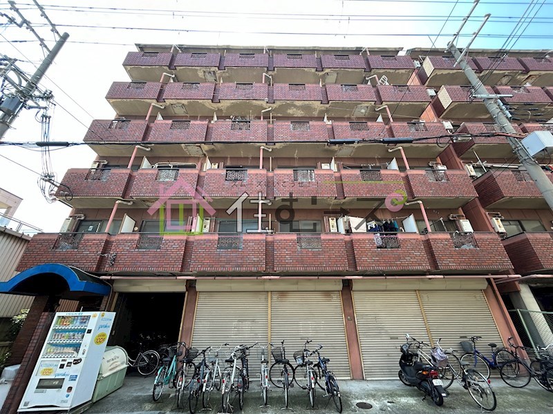 ルネッサンスファミール 外観