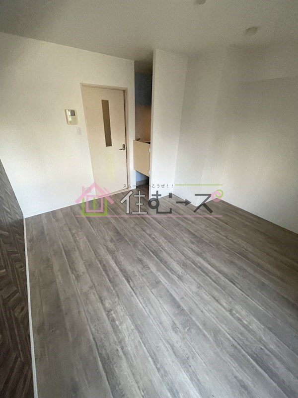 ドゥムール新町 リビング