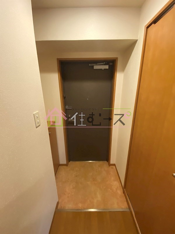 Rainbow　Court立売堀 玄関