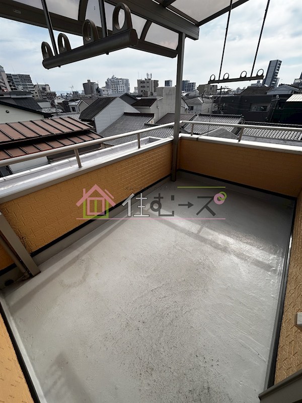 東中浜6丁目2-2貸家 ベランダ