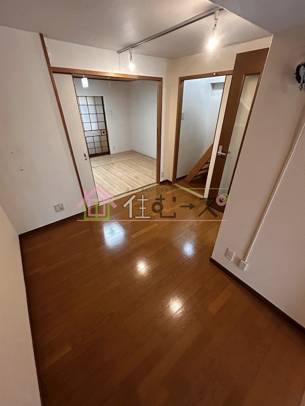 東中浜3貸家(南) リビング