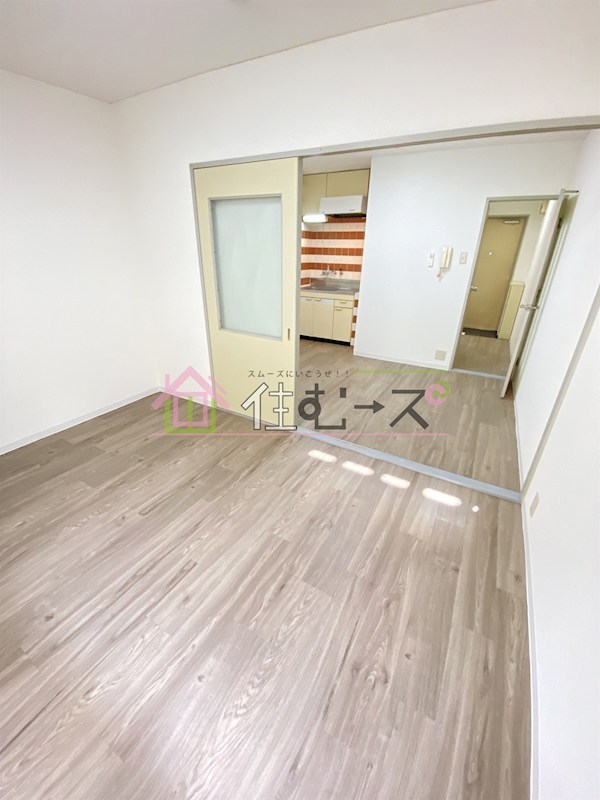 NYK針中野 リビング