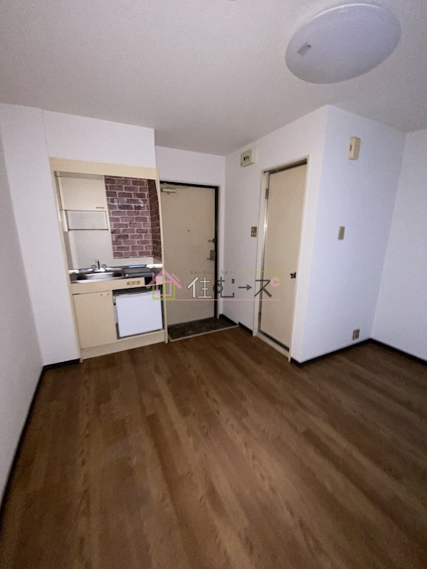 728湯里ハイツ リビング