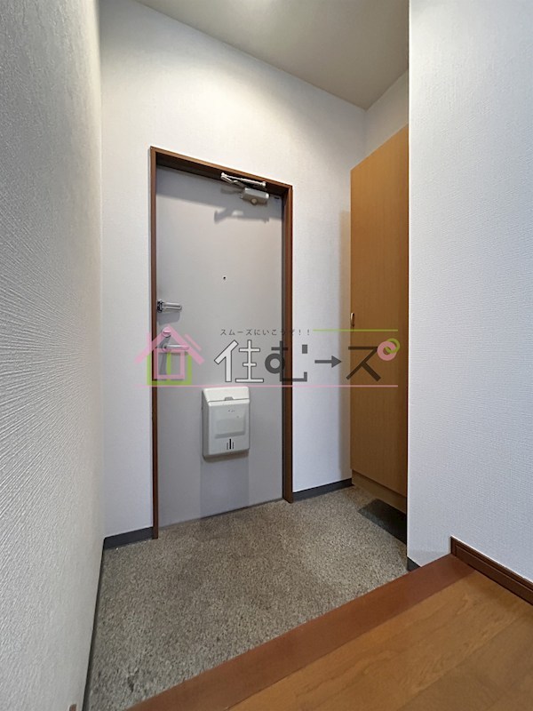 ユーベ今福 玄関