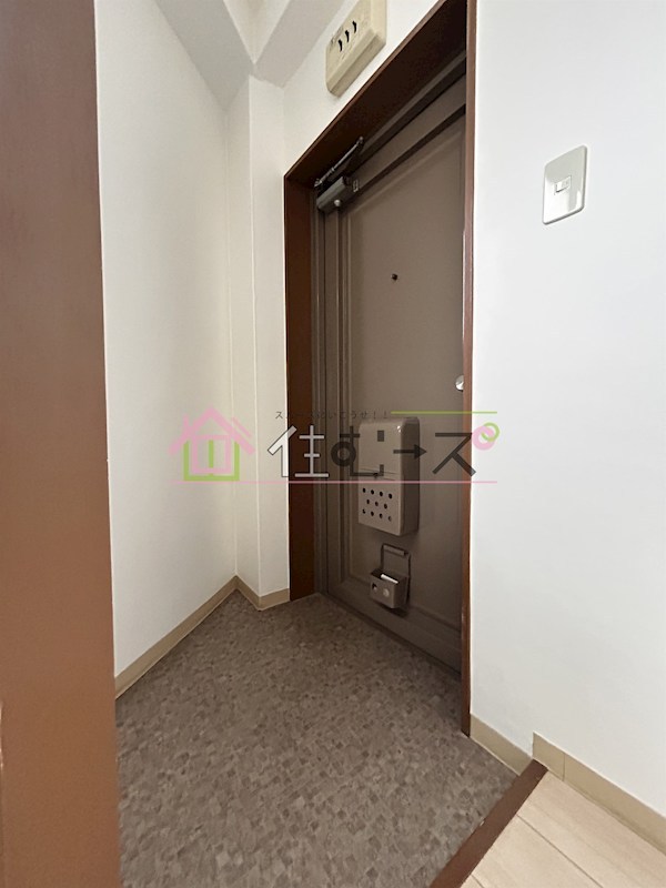 ハピネス関目 玄関