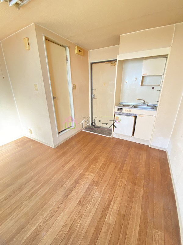 728湯里ハイツ リビング