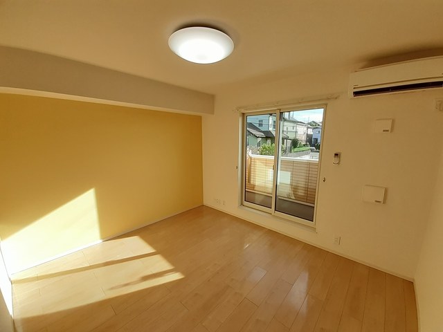 ヴィルヌーヴ１２ リビング