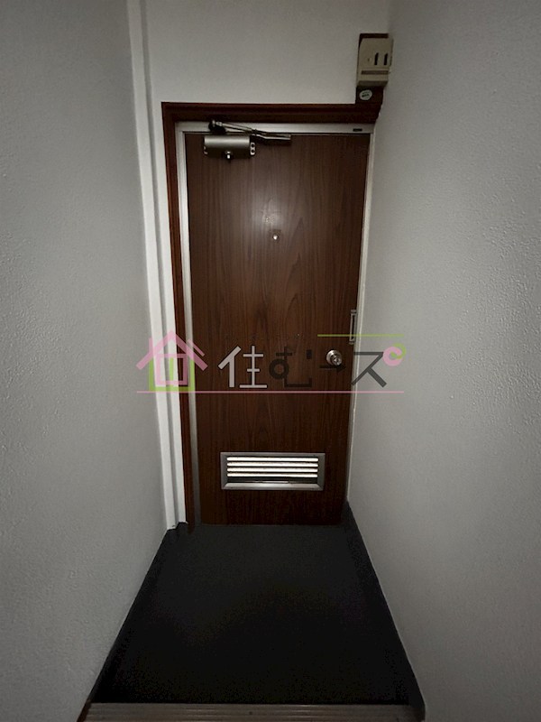 ハイム楠井 玄関