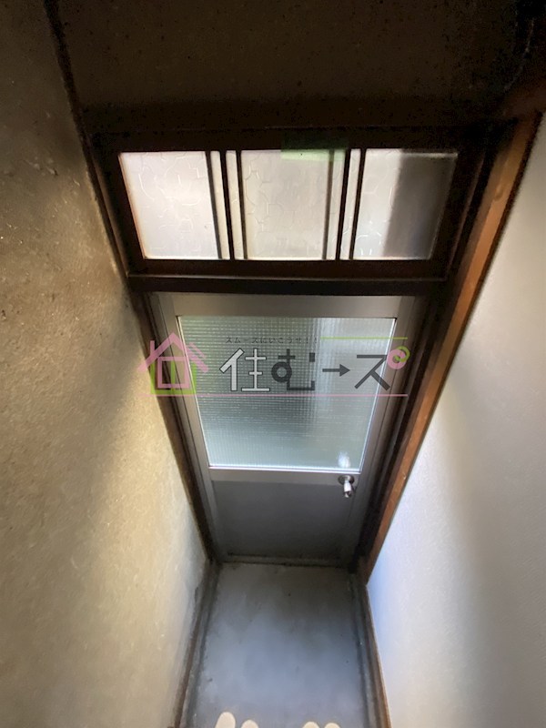 リビング姫島 玄関