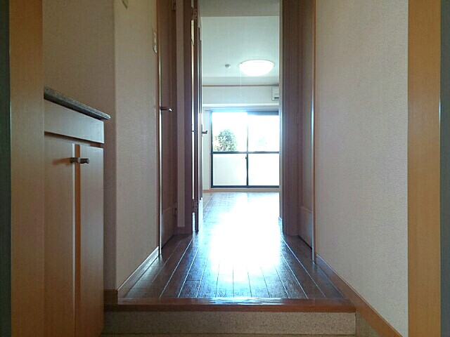 アット長田 玄関