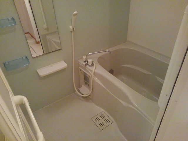 クリスタルブライト 風呂画像