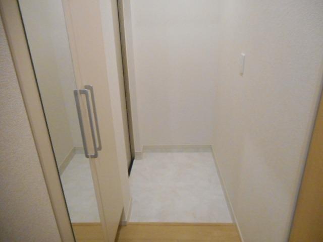 ミュルザンヌ 玄関