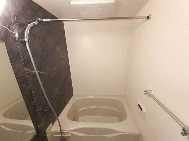 ミュルザンヌ 風呂画像