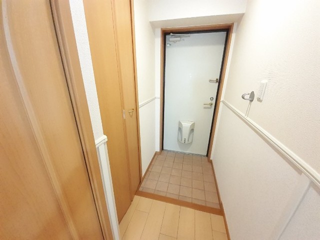 サンリット山本 玄関