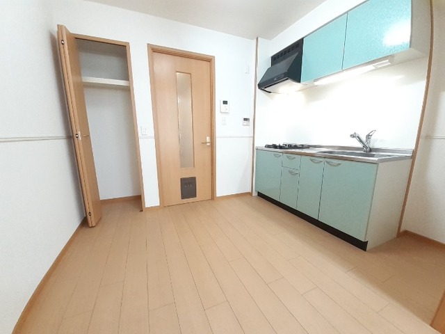 サンリット山本 リビング