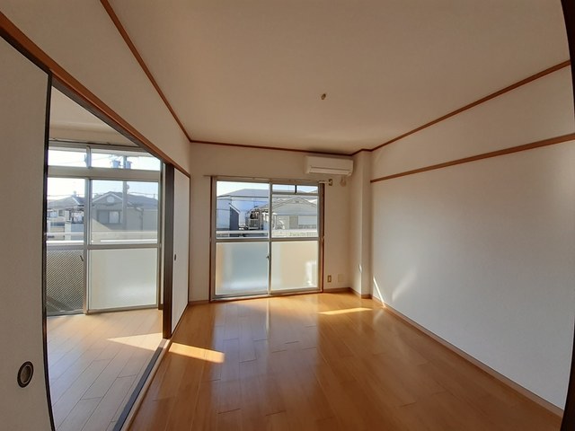 ディアコートＭＩＨＯ リビング