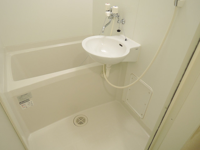 レオパレスアベンタ神武 風呂画像