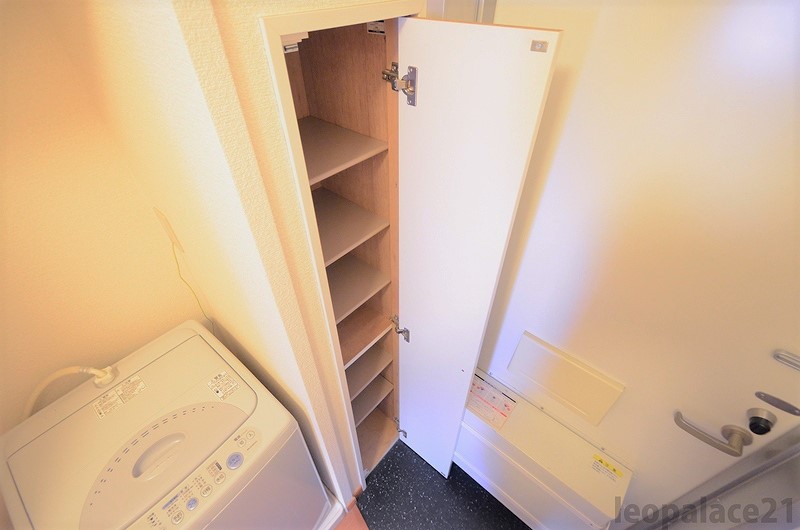 レオパレス武庫川東 玄関