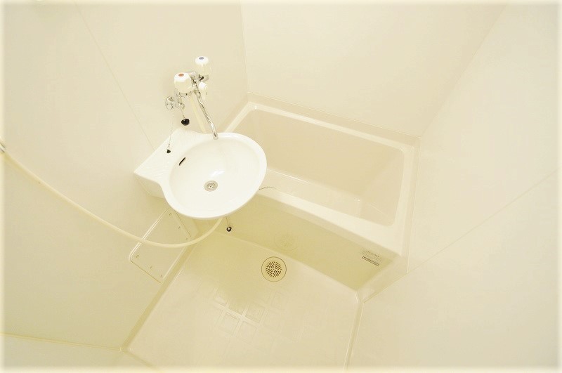 レオパレス武庫川東 風呂画像