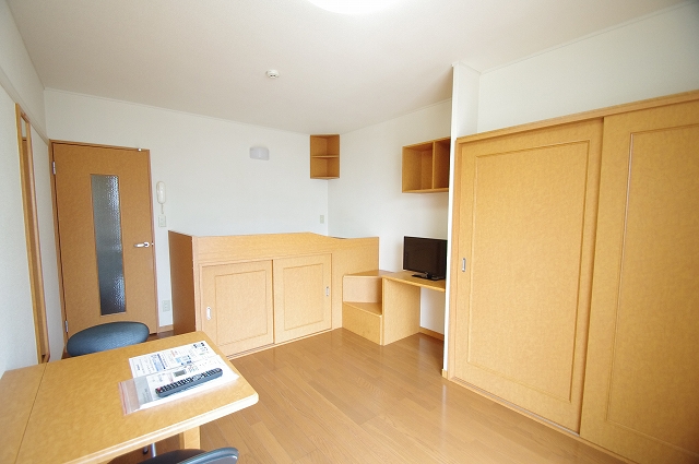 レオパレスオアシス岸和田 リビング