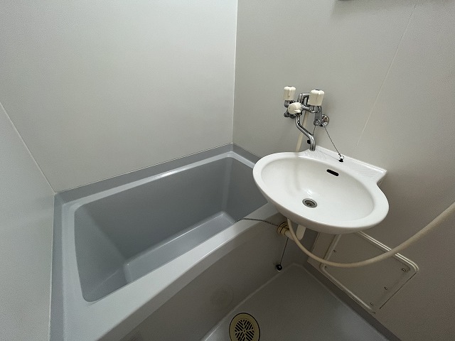 レオパレスオアシス岸和田 風呂画像