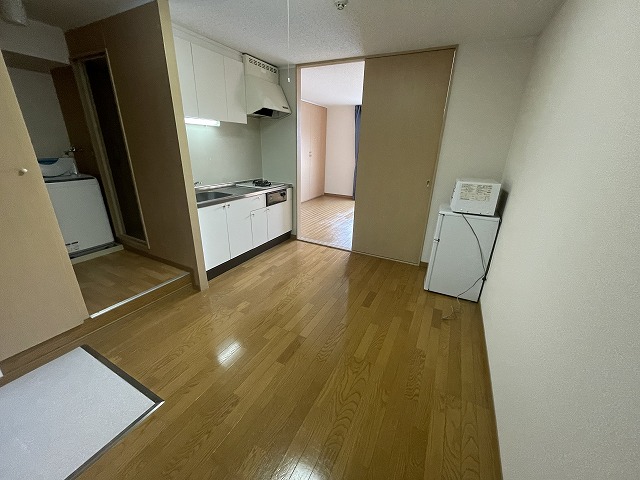 レオパレス向日葵 リビング