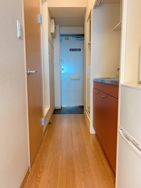 レオパレスウォーターウェーブ 玄関