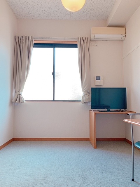 レオパレスＣＯＣＯ リビング