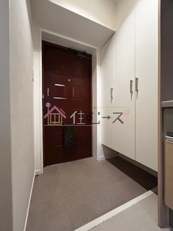 ライオンズマンション上六 玄関