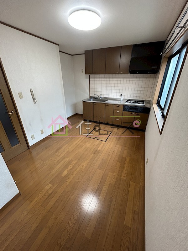 西成区梅南３丁目貸家 リビング