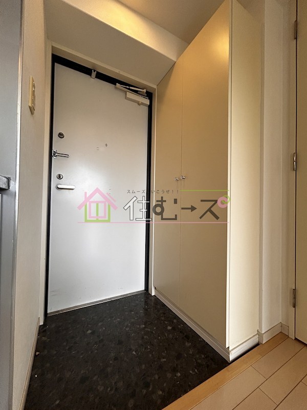 クレイドル四天王寺 玄関