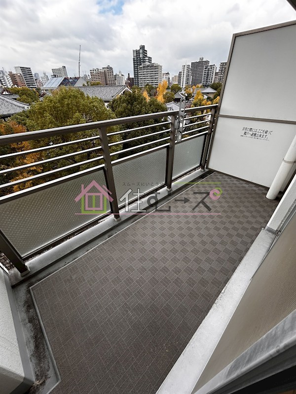 クレイドル四天王寺 ベランダ