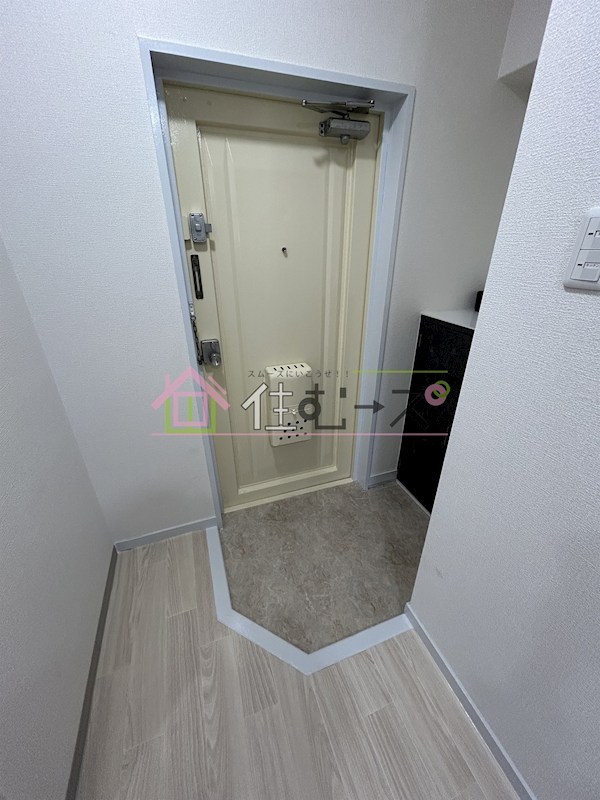 朝日プラザ岸里第二 玄関