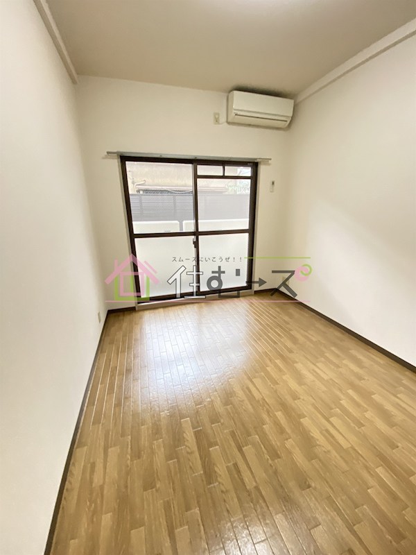 グランパレ ベッドルーム