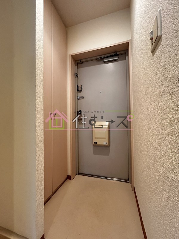 W.O.B.レマーニー昭和町 玄関