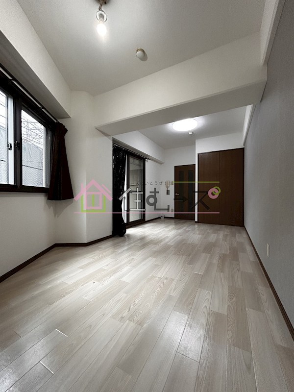 ロイヤルフェニックス リビング