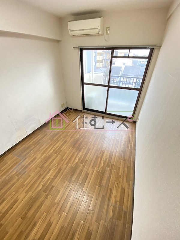 グランパレ ベッドルーム