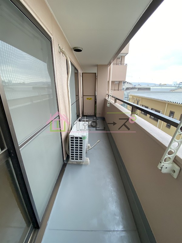 マリワール川辺 ベランダ