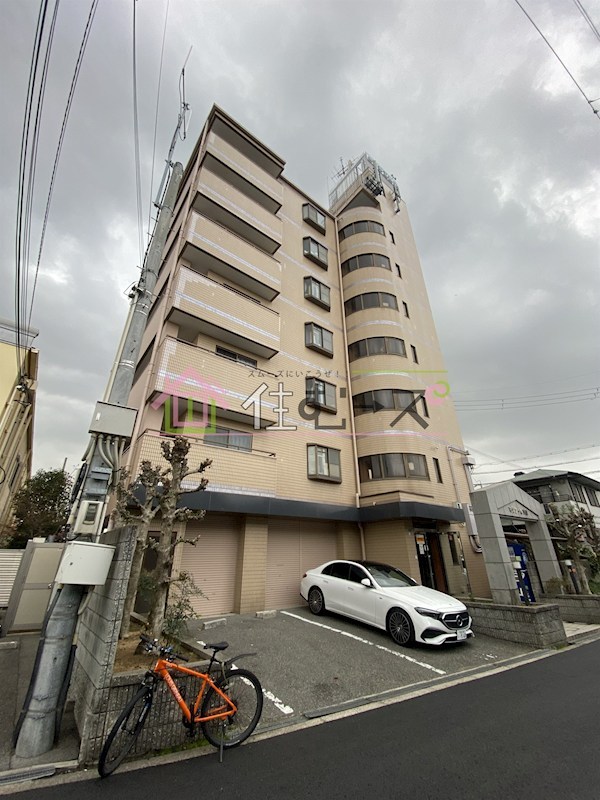 マリワール川辺 外観