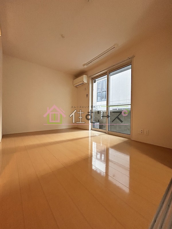 TREBINA AYAKA ベッドルーム