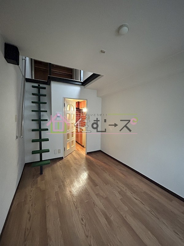 アベニュー岸里 リビング