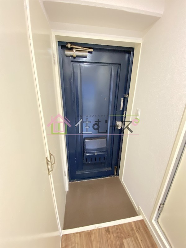 メゾンドソレイユ松野 玄関