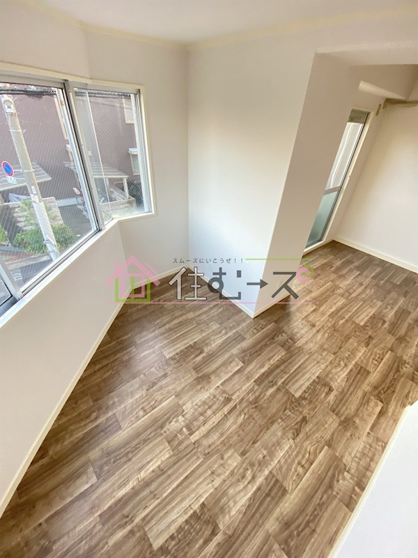 メゾンドソレイユ松野 リビング