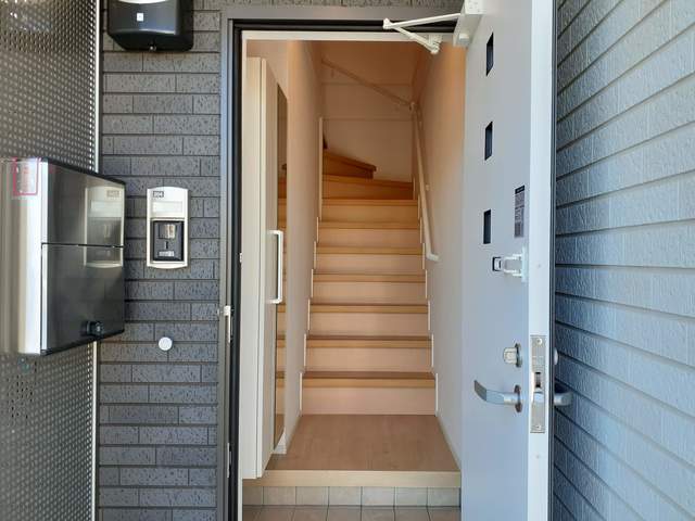 アレグレパス安倉 玄関