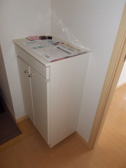 プリマベーラくずは 玄関