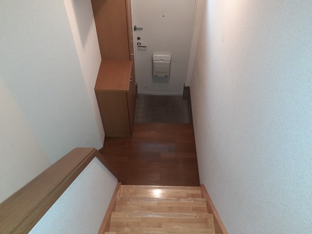 サンライズ 玄関