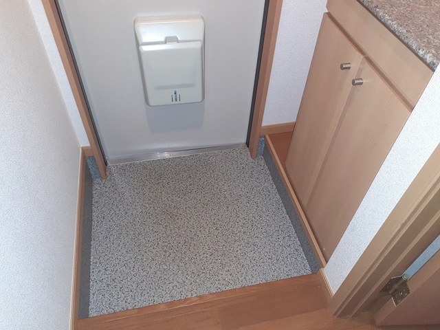 マーベラス 玄関