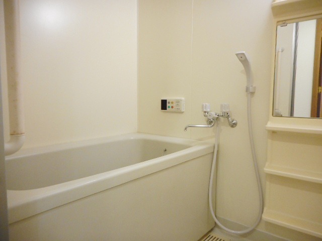 ラルジュウエスト 風呂画像